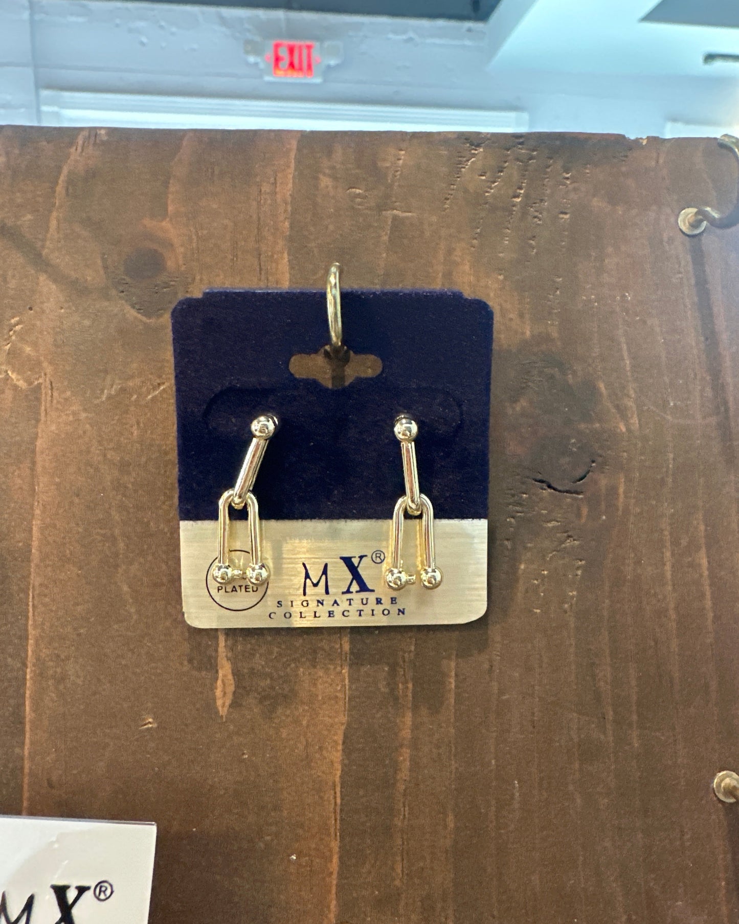 Gold Hardware Link Earring