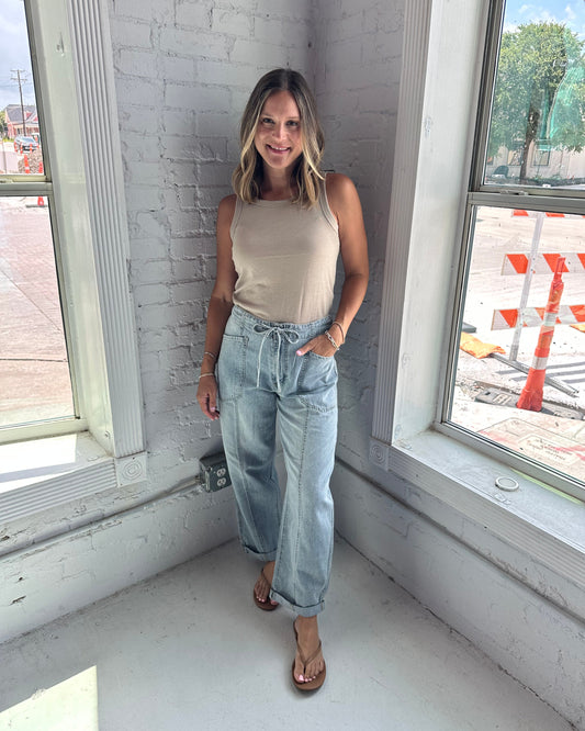 Select Airy Tank Retreat