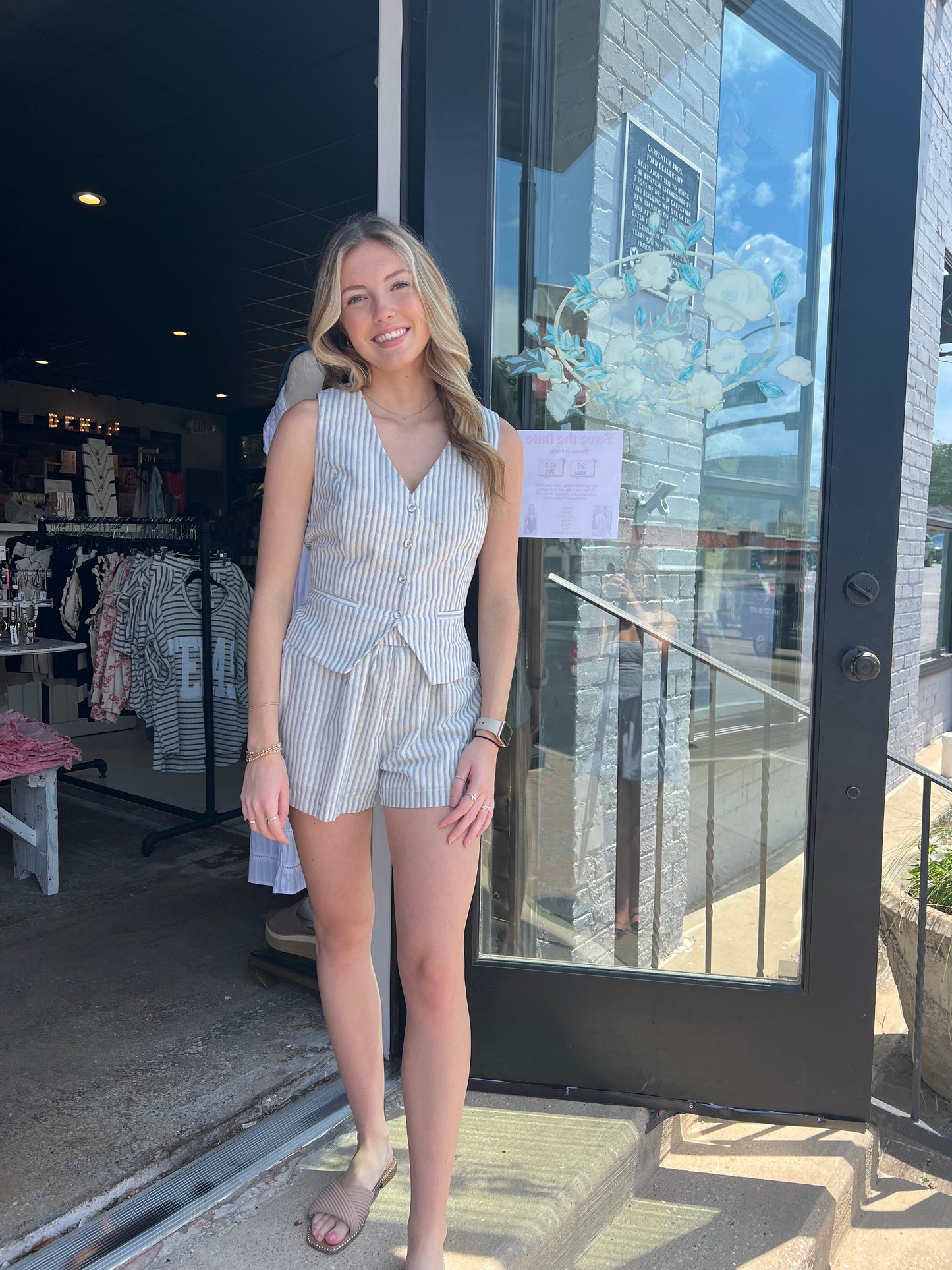 Elastic Stripe Short