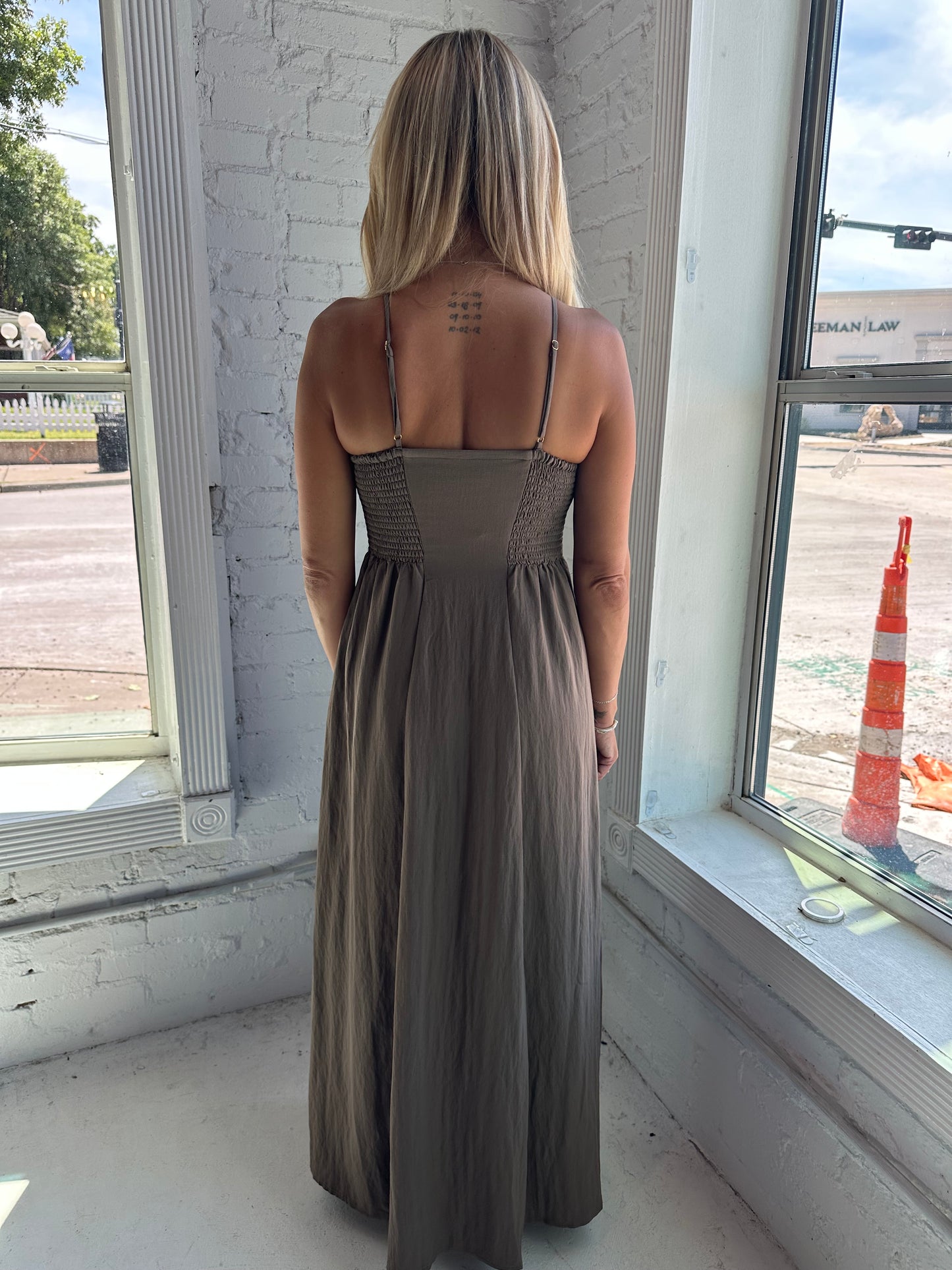 Angel Eyes Airy Midi Dress