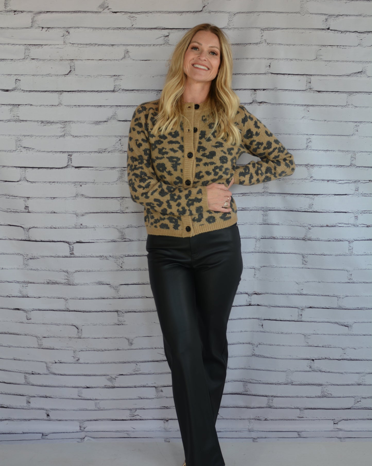 Amina Sweater Leaopard
