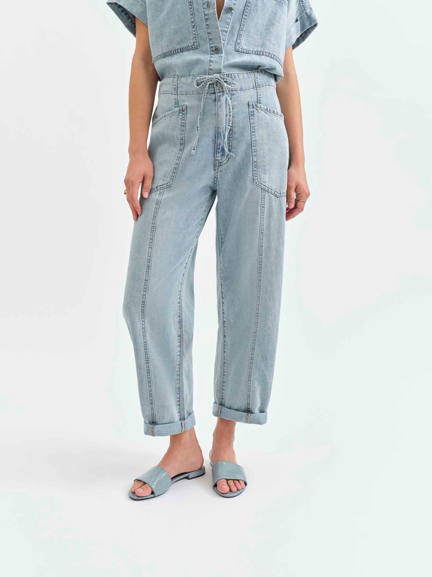 Villa Drawstring Barrel Leg Wild Card
