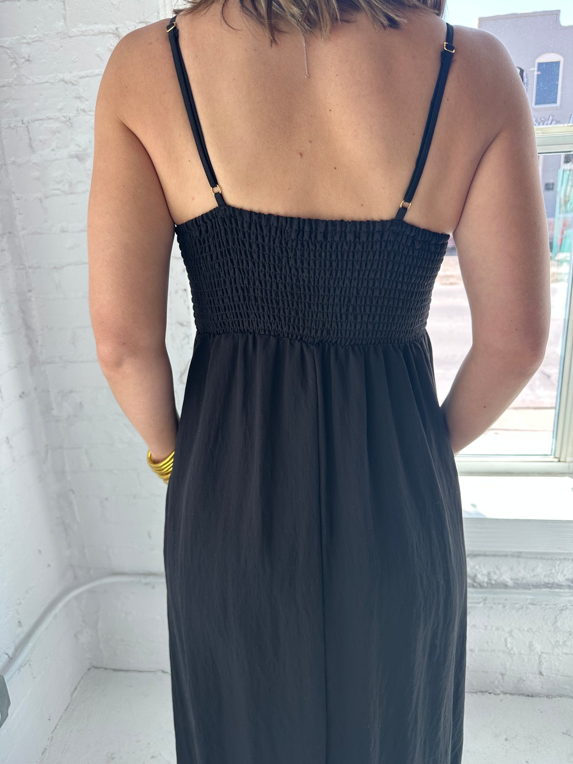 Beachside Midi Dress OliveUs Beachside Midi Dress OliveUs
