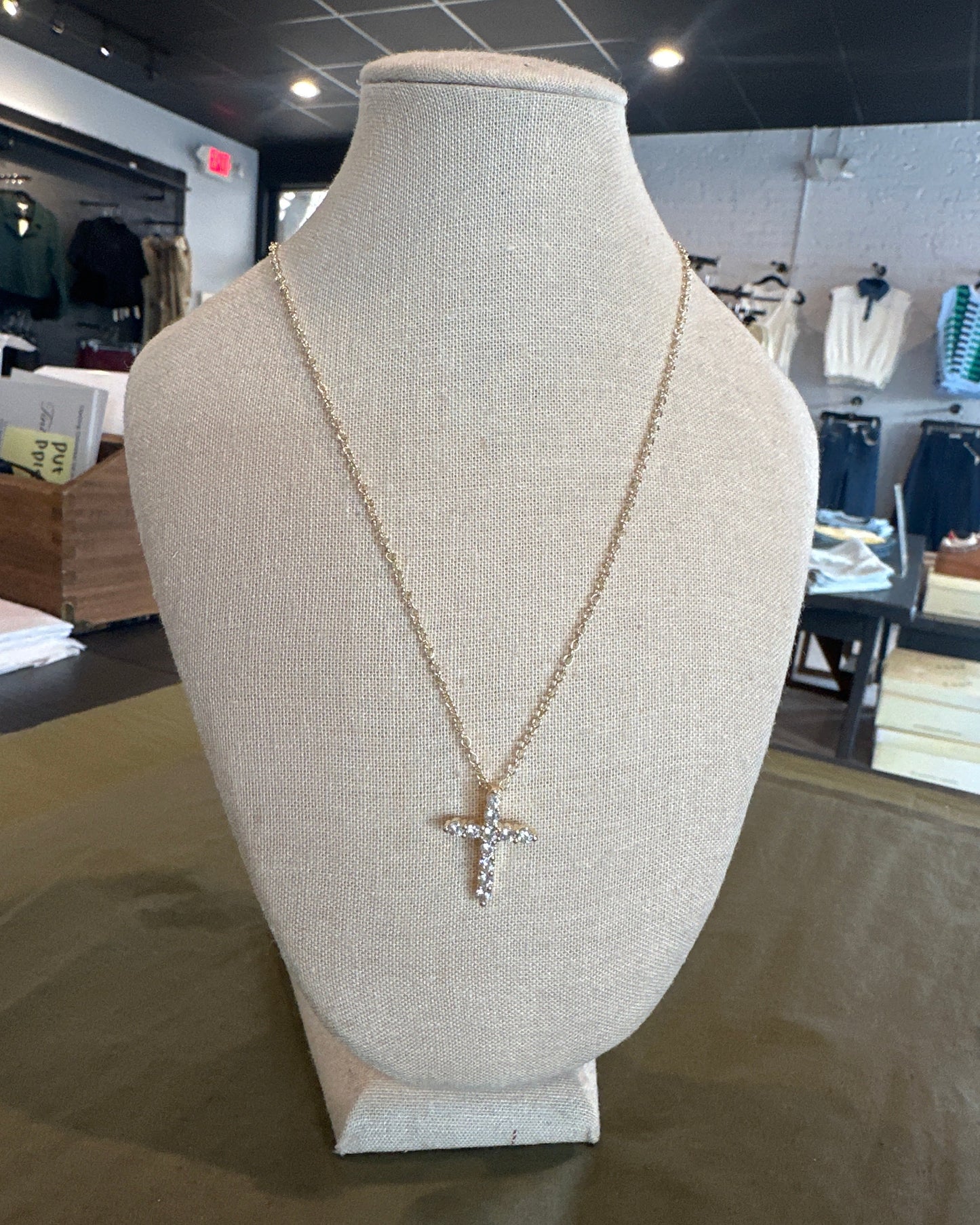 Dainty Gold Chain w Cross