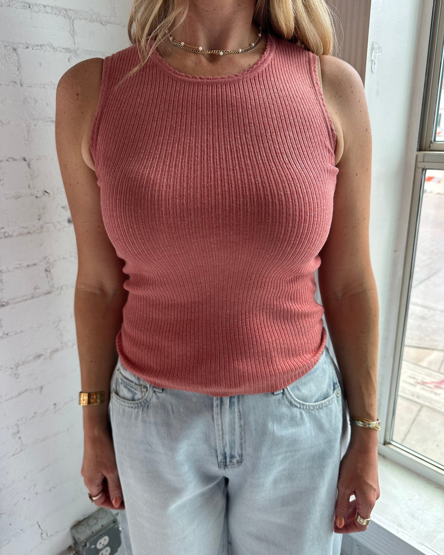 Linea Tank