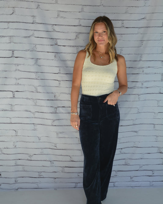 Lace Textured Square Top Buttercream