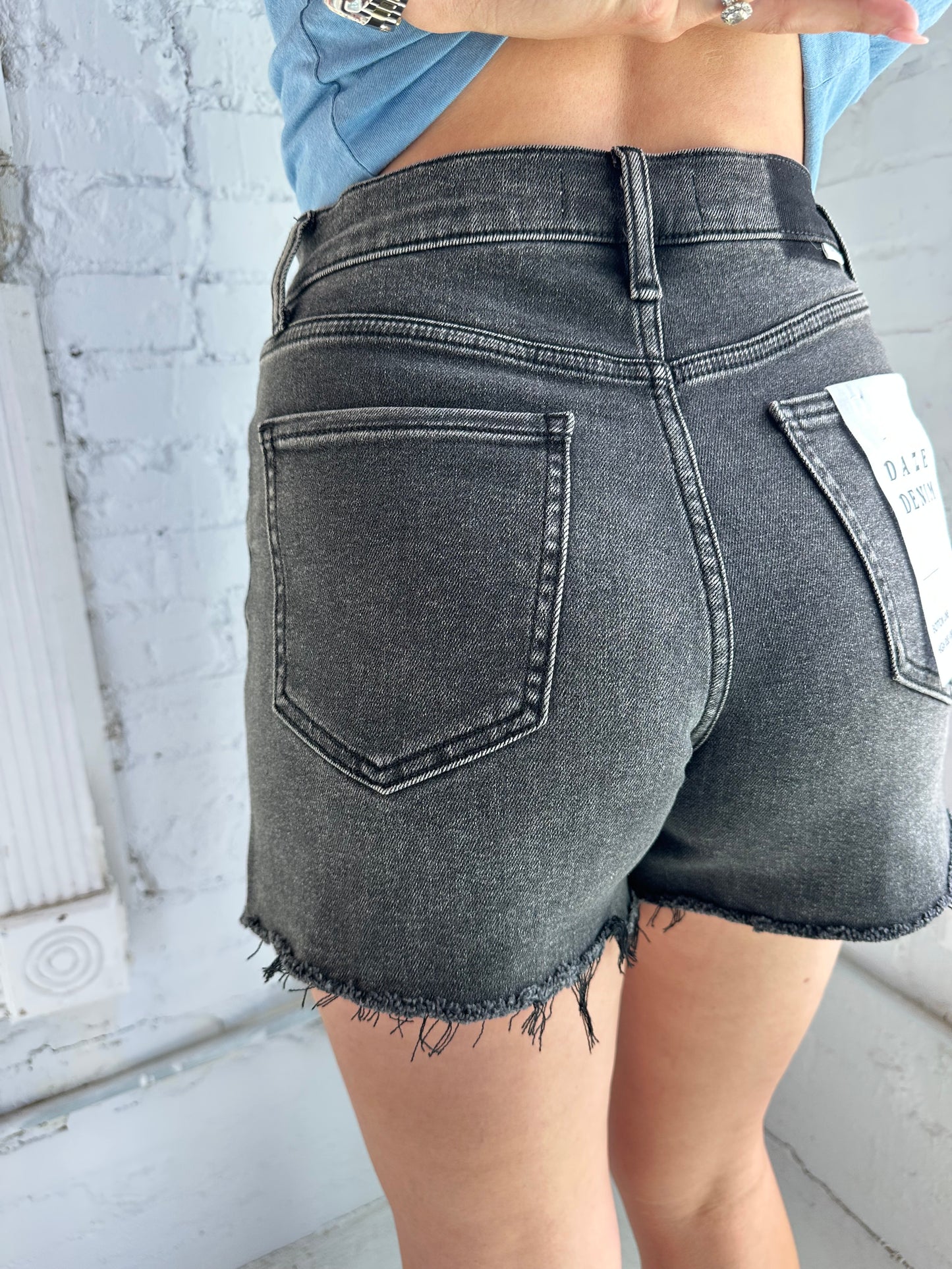 Bottom Line High Rise Short Raven Vintage