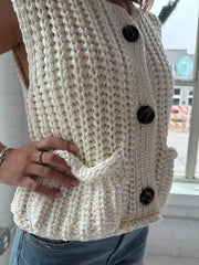 Chunky Knit Sleeveless Cardigan