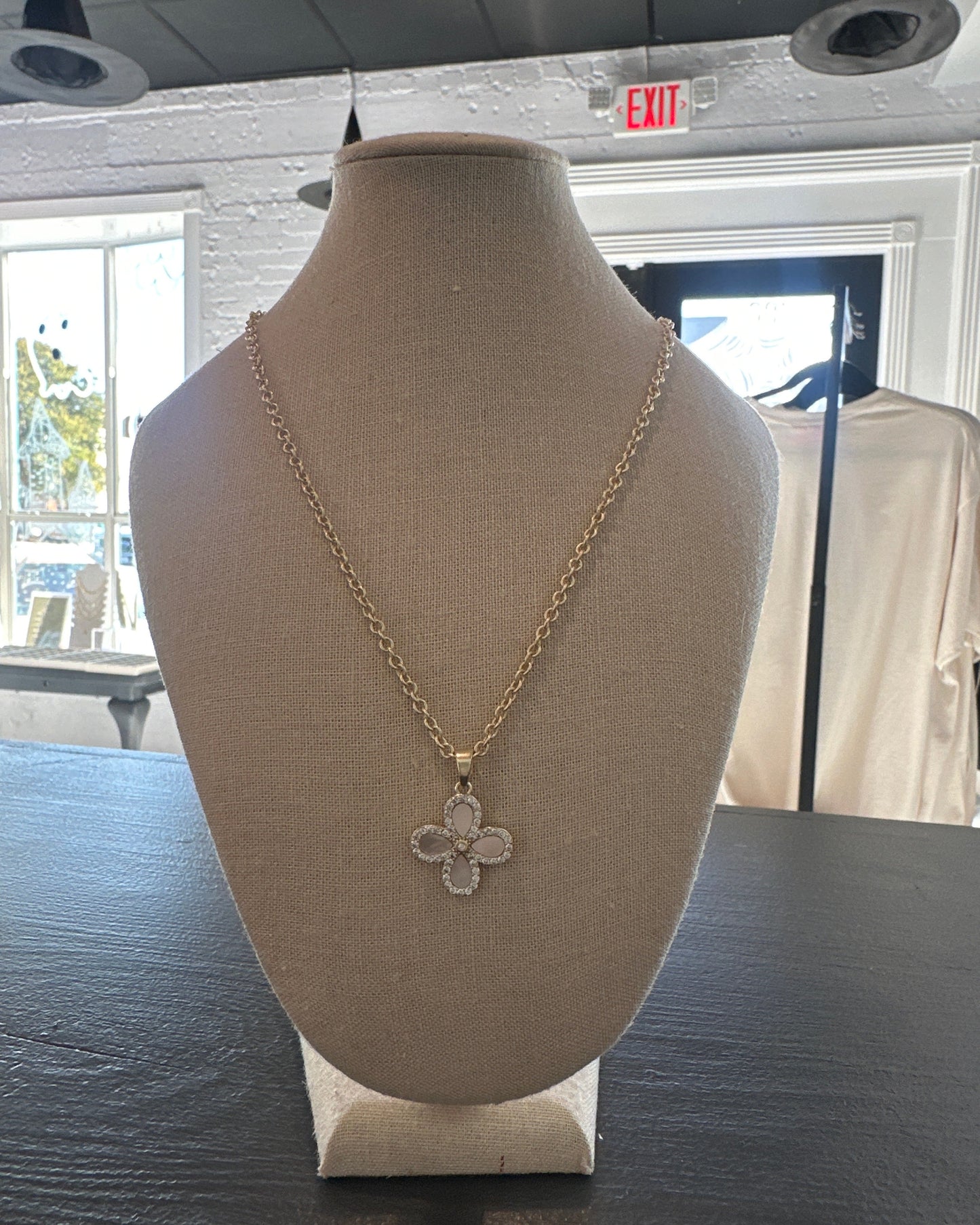 Gold Necklace with Oversize Clover