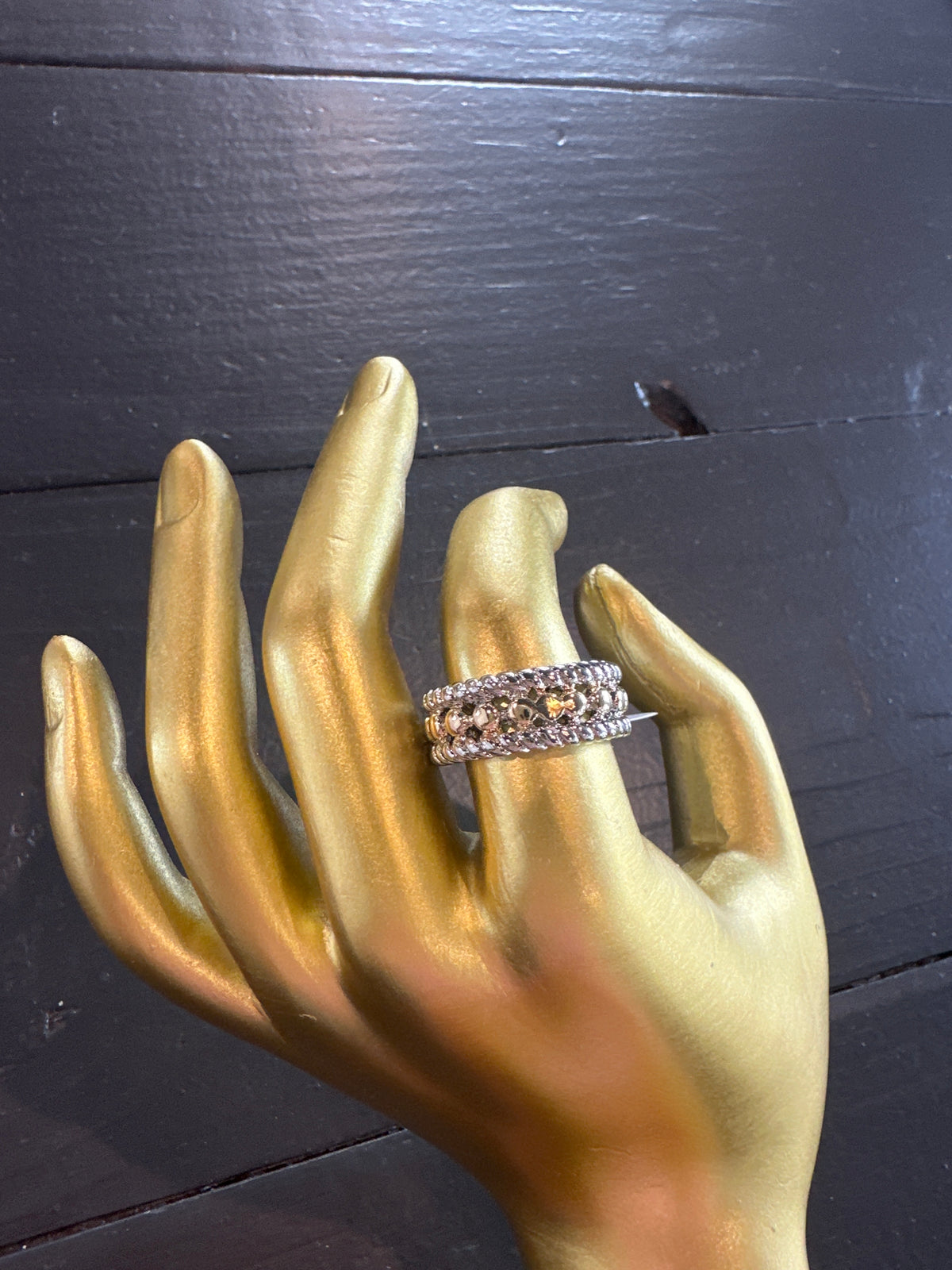 Two Tone Round Bend Row Ring