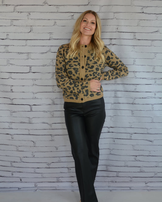 Amina Sweater Leaopard