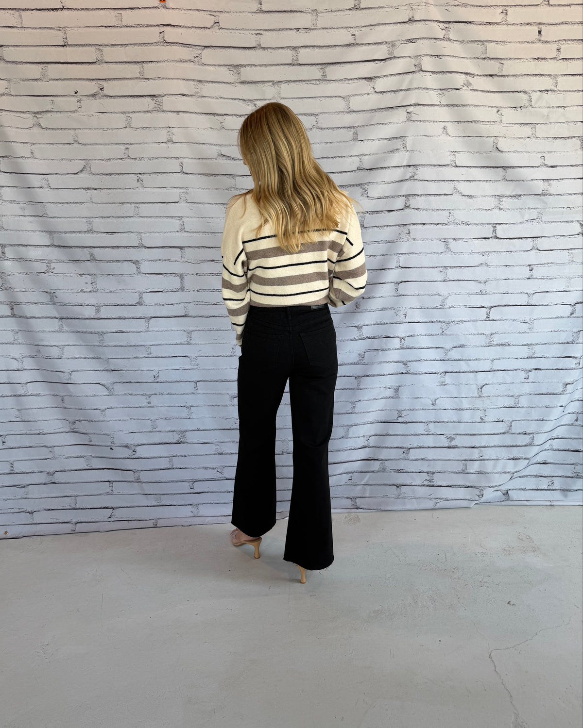 Fiona High Rise Black Arrow